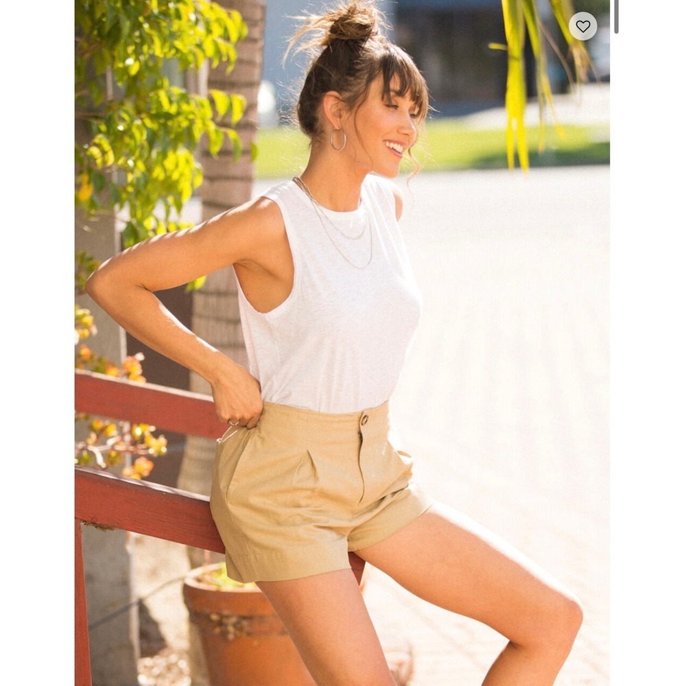 WEST OF MELROSE On Re-Pleat Womens Linen Shorts Size Large Tilly's
